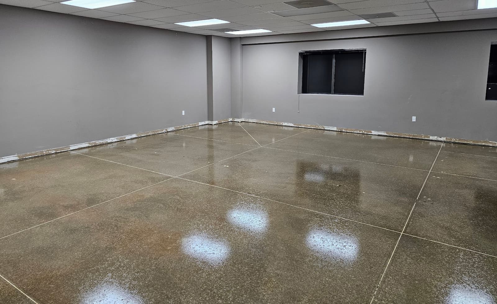 warehouse epoxy Why Polyurea Concrete Coatings Reign Supreme in Kansas City